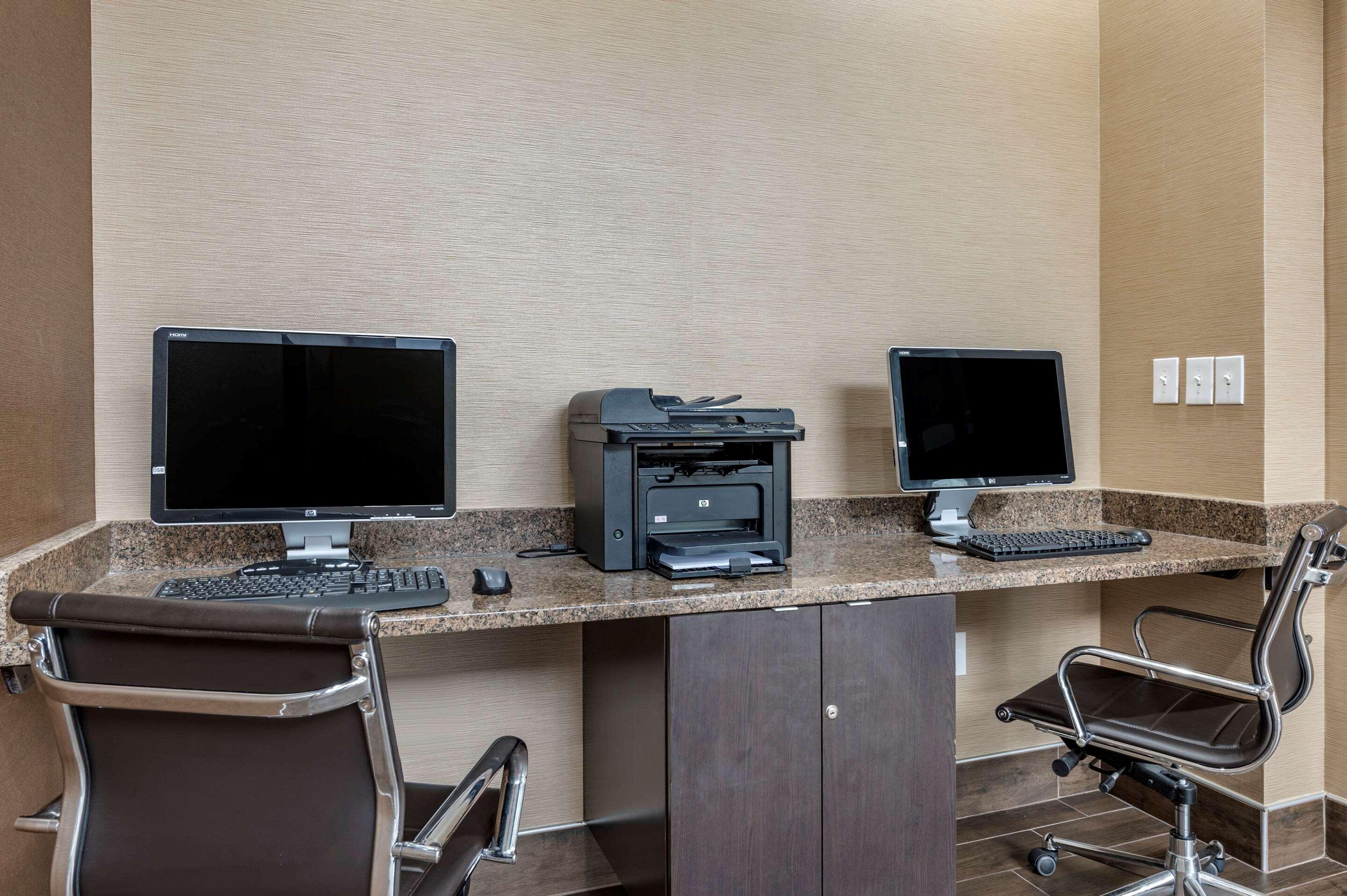 Comfort Inn Northeast Mason Εξωτερικό φωτογραφία