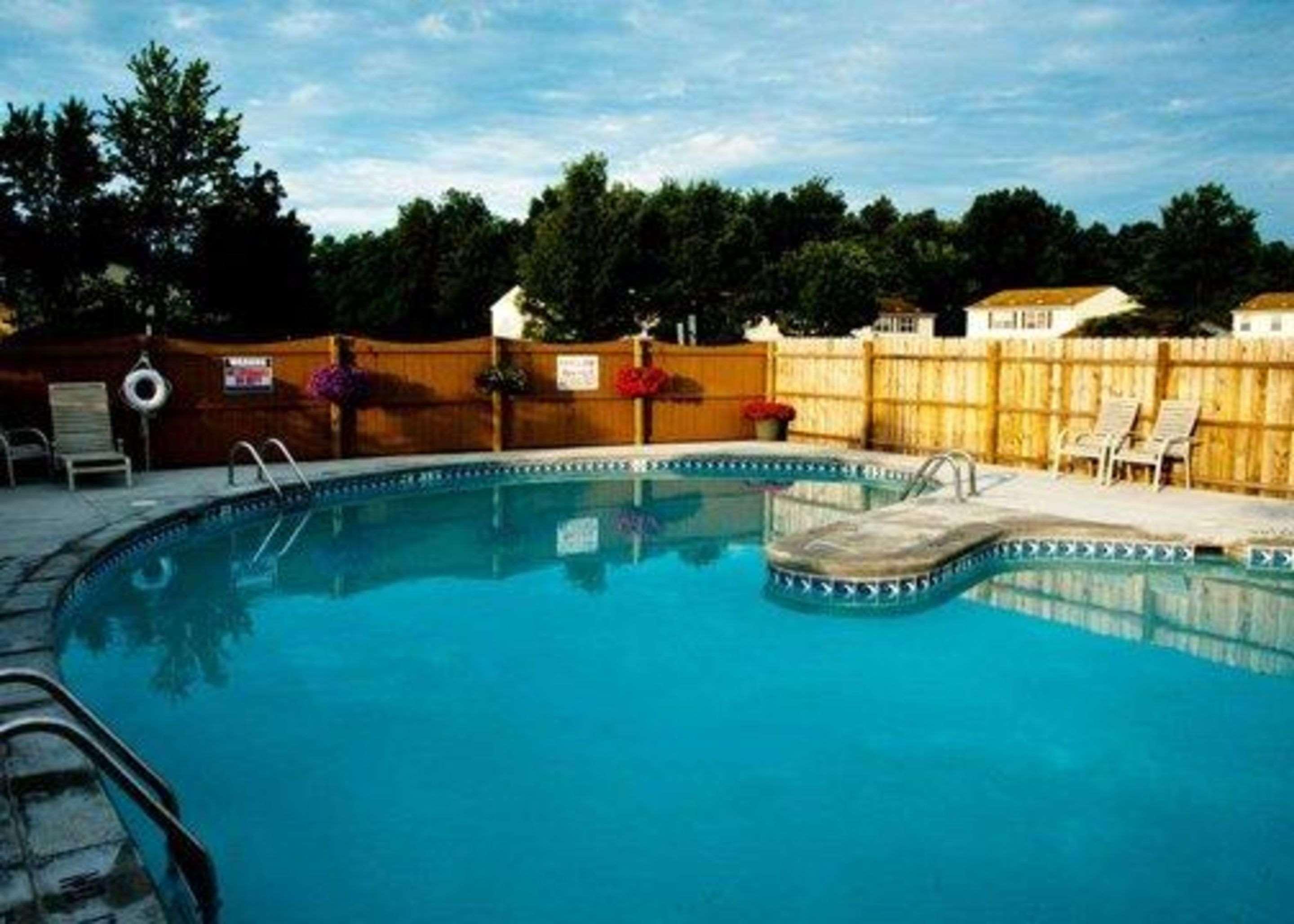 Comfort Inn Northeast Mason Εξωτερικό φωτογραφία