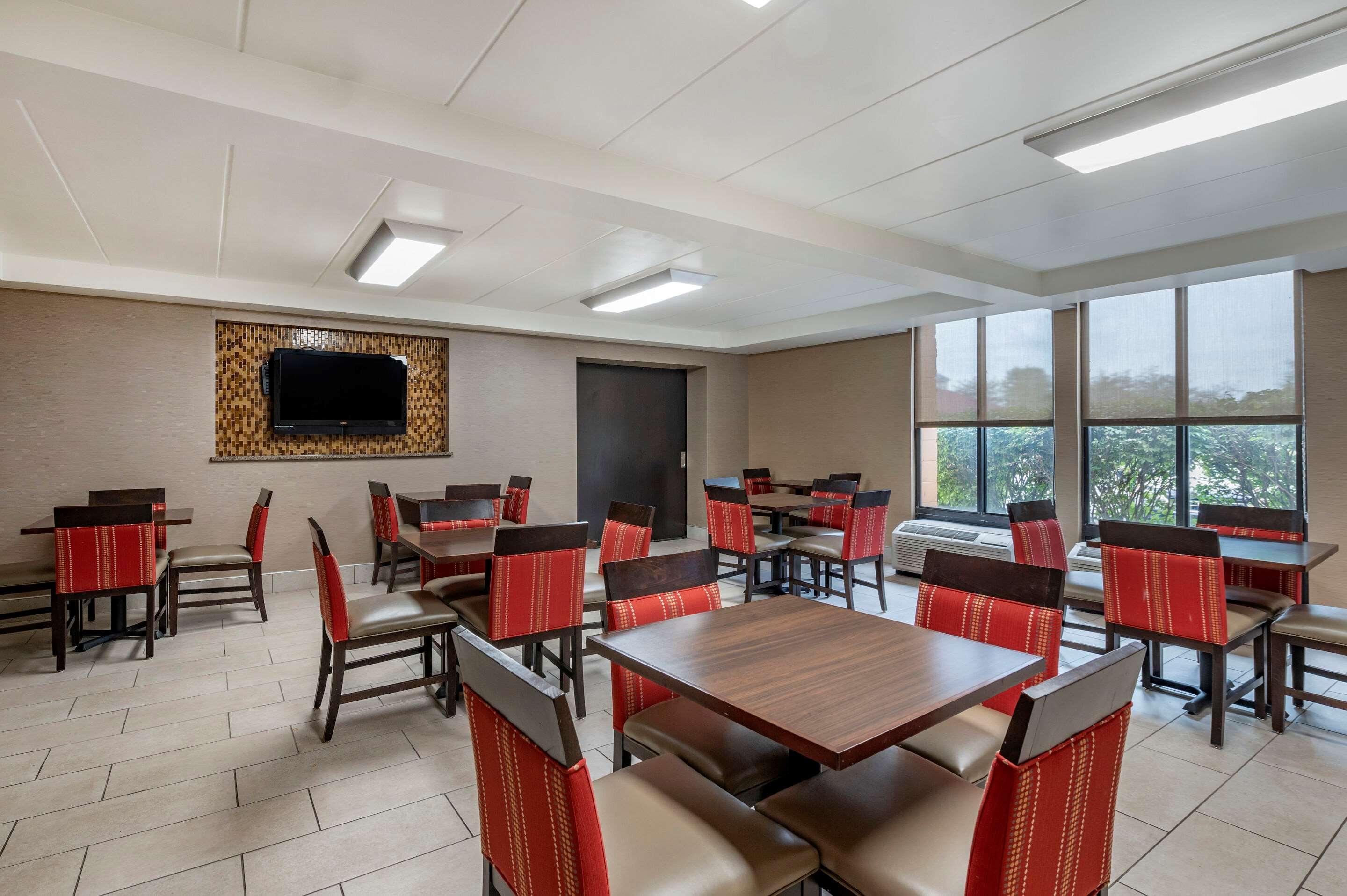 Comfort Inn Northeast Mason Εξωτερικό φωτογραφία